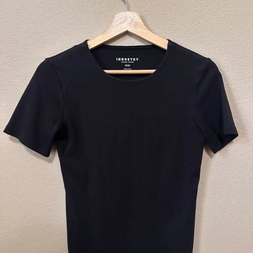 Industry Republic Clothing Black Short Sleeve Top - Size M